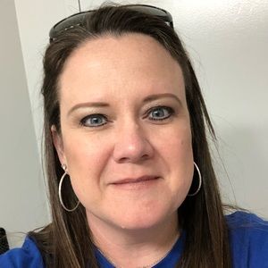 Meet your Posher, Amyamy